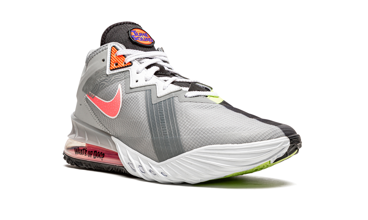 LeBron 18 Low "Bugs vs Marvin" CV7562 005