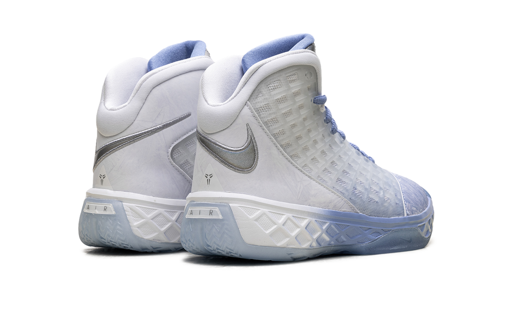 Zoom Kobe 3 Protro GS "Christmas" HQ2304 400