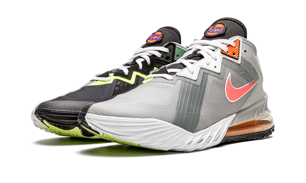 LeBron 18 Low "Bugs vs Marvin" CV7562 005